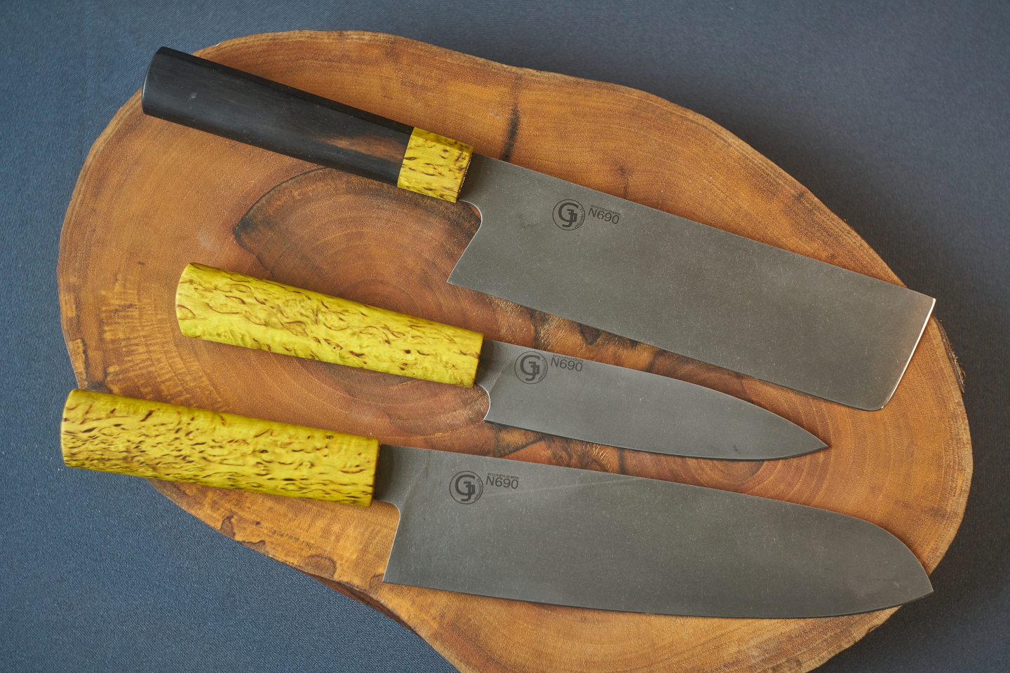 Knive N690
