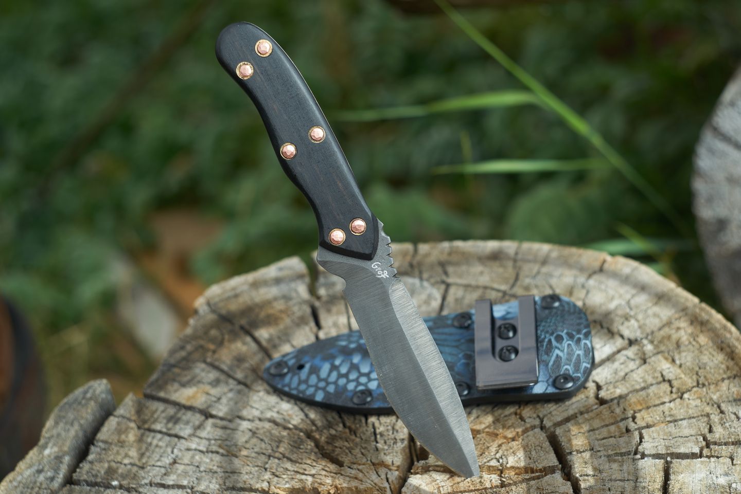 N690 knife
